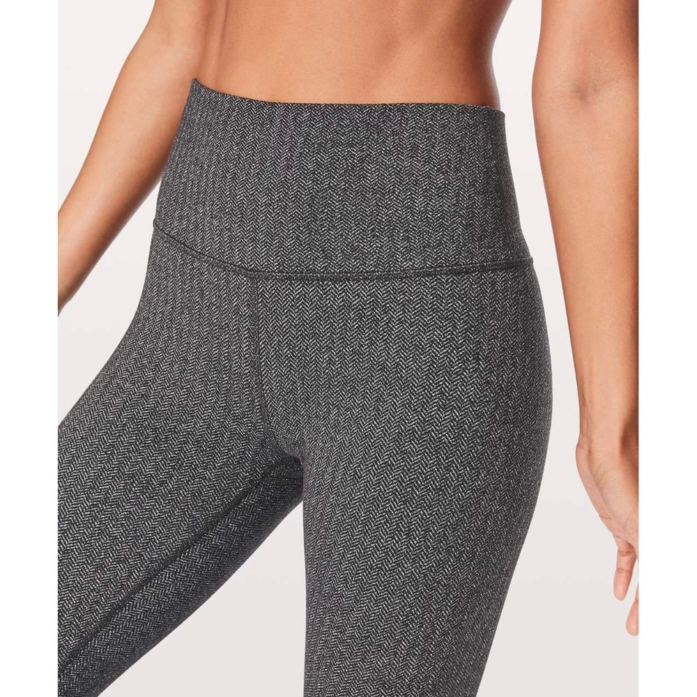 Lululemon Wunder Under Hi-Rise 7/8 Tight 25" Leggings in Herringbone - Size 8 - Picture 6 of 6